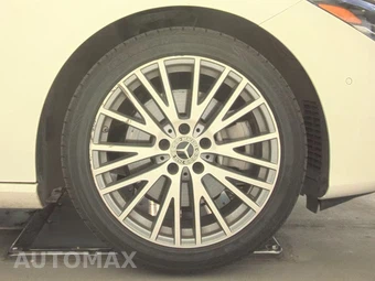 2025 Mercedes-Benz CLA 250 – miniatura 10