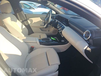 2025 Mercedes-Benz CLA 250 – miniatura 14