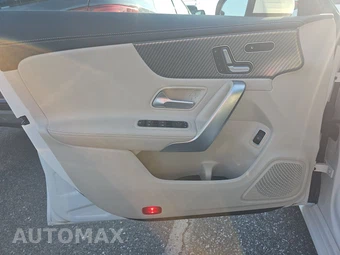 2025 Mercedes-Benz CLA 250 – miniatura 15