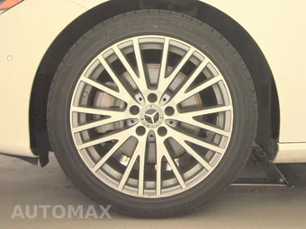 2025 Mercedes-Benz CLA 250 – miniatura 9