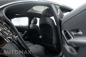 2025 Mercedes-Benz CLA 250 - miniatura 12