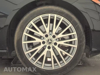 2025 Mercedes-Benz CLA 250 – miniatura 10