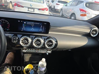 2025 Mercedes-Benz CLA 250 – miniatura 17