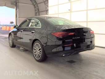 2025 Mercedes-Benz CLA 250 – miniatura 8