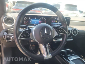 2025 Mercedes-Benz CLA 250 – miniatura 10