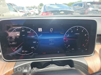 2025 Mercedes-Benz CLE 300 Coupe - miniatura 12