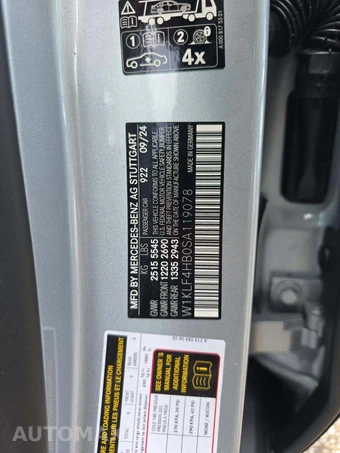 2025 Mercedes-Benz E 350 4MATIC Sedan - miniatura 5