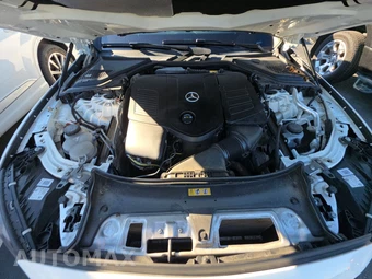 2025 Mercedes-Benz E 350 4MATIC Sedan - miniatura 22