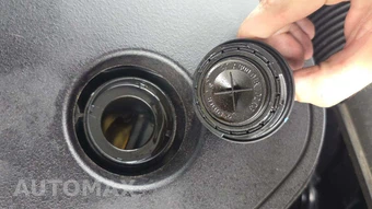 2025 Mercedes-Benz E 350 4MATIC Sedan - miniatura 24