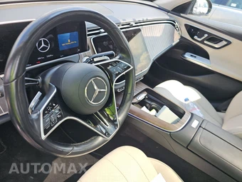 2025 Mercedes-Benz E 350 4MATIC Sedan - miniatura 17