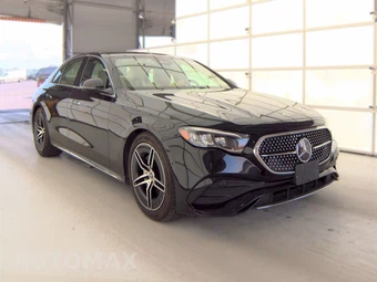 2025 Mercedes-Benz E 350 4MATIC Sedan - miniatura 4