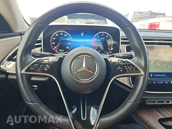 2025 Mercedes-Benz E 350 4MATIC Sedan - miniatura 16