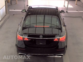 2025 Mercedes-Benz E 350 4MATIC Sedan - miniatura 6