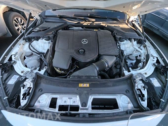 2025 Mercedes-Benz E 350 4MATIC Sedan - miniatura 22