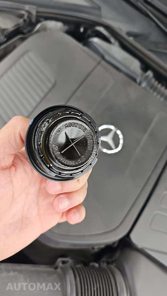 2025 Mercedes-Benz E 350 4MATIC Sedan - miniatura 24