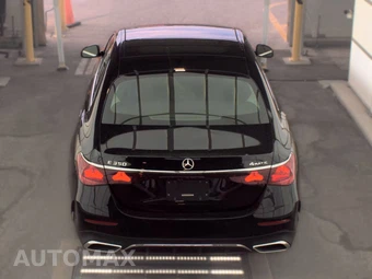 2025 Mercedes-Benz E 350 4MATIC Sedan - miniatura 6