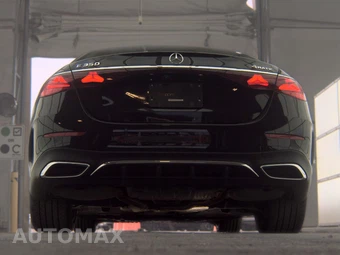 2025 Mercedes-Benz E 350 4MATIC Sedan - miniatura 7