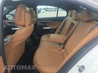 2025 Mercedes-Benz E 350 4MATIC Sedan - miniatura 19