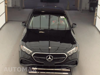 2025 Mercedes-Benz E 350 4MATIC Sedan - miniatura 2