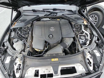 2025 Mercedes-Benz E 350 4MATIC Sedan - miniatura 22