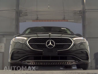 2025 Mercedes-Benz E 350 4MATIC Sedan - miniatura 3