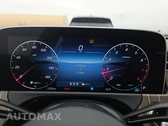 2025 Mercedes-Benz E 350 4MATIC Sedan - miniatura 18