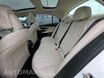 2025 Mercedes-Benz E 350 4MATIC Sedan - miniatura 19
