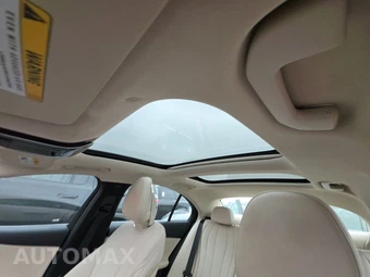 2025 Mercedes-Benz E 350 4MATIC Sedan - miniatura 20