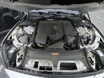 2025 Mercedes-Benz E 350 4MATIC Sedan - miniatura 22
