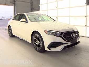 2025 Mercedes-Benz E 350 4MATIC Sedan - miniatura 4