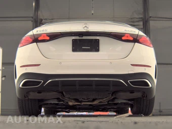 2025 Mercedes-Benz E 350 4MATIC Sedan - miniatura 7