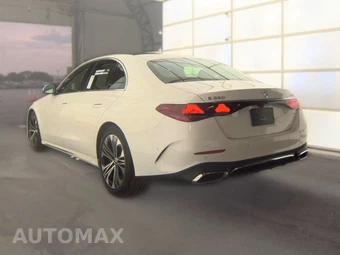 2025 Mercedes-Benz E 350 4MATIC Sedan - miniatura 8