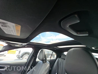 2025 Mercedes-Benz E 350 4MATIC Sedan - miniatura 20