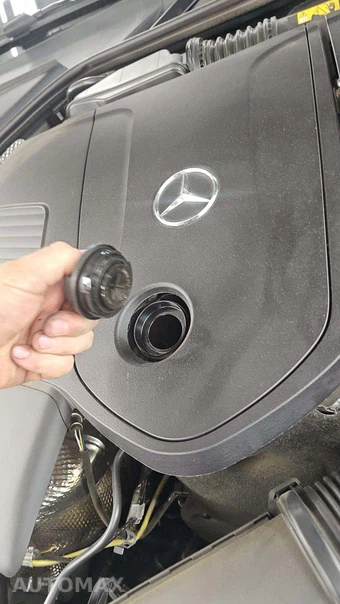 2025 Mercedes-Benz E 350 4MATIC Sedan - miniatura 24