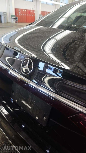 2025 Mercedes-Benz E 350 4MATIC Sedan - miniatura 28