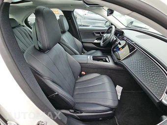 2025 Mercedes-Benz E 350 4MATIC Sedan - miniatura 14
