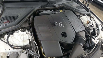 2025 Mercedes-Benz E 350 4MATIC Sedan - miniatura 24
