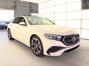 2025 Mercedes-Benz E 350 4MATIC Sedan - miniatura 4