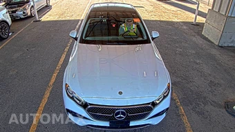 2025 Mercedes-Benz E 350 4MATIC Sedan - miniatura 2