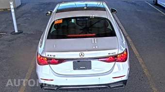 2025 Mercedes-Benz E 350 4MATIC Sedan - miniatura 5