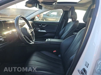 2025 Mercedes-Benz E 350 4MATIC Sedan - miniatura 13