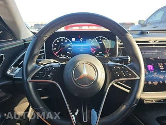 2025 Mercedes-Benz E 350 4MATIC Sedan - miniatura 16