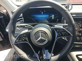 2025 Mercedes-Benz E 350 Sedan - miniatura 10