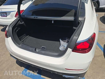 2025 Mercedes-Benz E 350 Sedan - miniatura 14