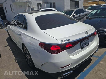 2025 Mercedes-Benz E 350 Sedan - miniatura 2