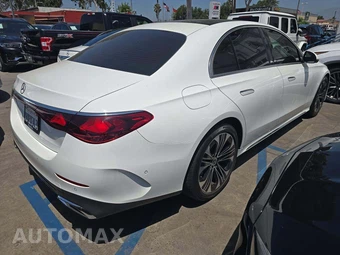 2025 Mercedes-Benz E 350 Sedan - miniatura 3