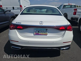 2025 Mercedes-Benz E 350 Sedan - miniatura 5