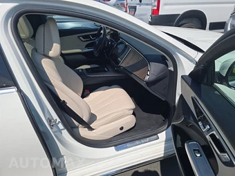 2025 Mercedes-Benz E 350 Sedan - miniatura 8