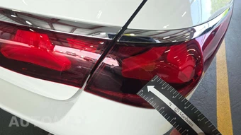 2025 Mercedes-Benz E 350 Sedan - miniatura 31