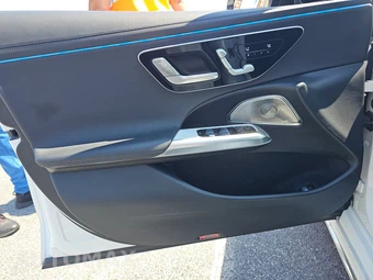 2025 Mercedes-Benz E 350 Sedan – miniatura 15